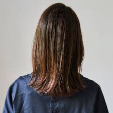 細い髪でも大人のロングヘアを諦めない カット スタイリング術 40代の髪型 ヘアカタログ 大人のおしゃれはヘアスタイルから mi mollet ミモレ 明日の私へ 小さな一歩 1 2 細い髪 ロングヘア ヘアスタイル ロング