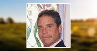 Dean Dilley's Instagram, Twitter & Facebook