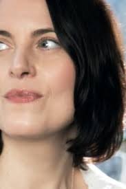 ✓ Κάρα Χόφμαν: «Το βιβλίο μου είναι ένα γράμμα ερωτικό στην Αθήνα» • Fractal