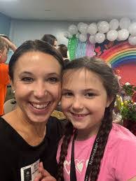 Sarah Easterling's Instagram, Twitter & Facebook