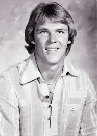 Spurs guard George Karl off the court circa 1973...