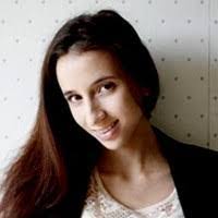 Miriam Weeks's Instagram, Twitter & Facebook