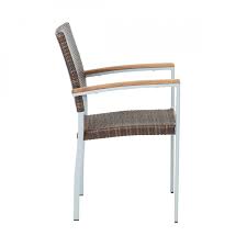 Des fauteuils confortables et stylés. Lot De 6 Fauteuils En Resine Tressee Et Alu Fauteuils En Resine Tressee Pas Chers Romy Rotin Design