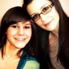 Kassi Harris (@kassifrasstea)