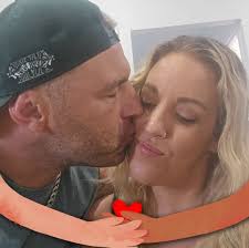 30-year-old Peregian Beach man Lindsay Connolly has died after being pulled  unconscious from rough surf at Noosa National Park. www.7plus.com.au/news  #7News