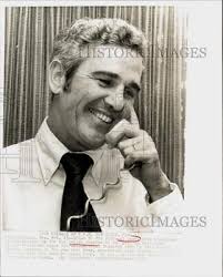 1975 Press Photo Dallas Cowboys vice president Al Ward talks