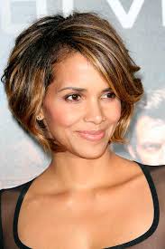 The pointy bangs are the main attraction about this pixie cut. 61 Charming And Chic Options For Brown Hair With Highlights