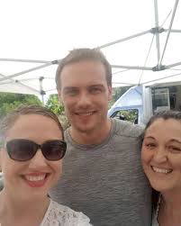 Lucky fans meet Sam in Spain today. ❤
