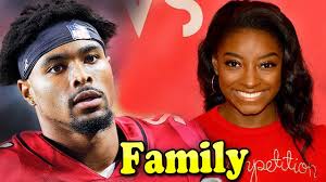 Last year during the black agenda, voting, & donald trump panel at the 2019 revolt tv summit, he i introduced candace to the person who made the logo and they didn't want their name on it so she. Jonathan Owens Family With Girlfriend Simone Biles 2020 Simone Biles Famous Sports Girlfriends