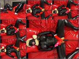 Sex Machine | Sexy Webcam Miss Fetilicious Rubber Santa Is Cumming To Town  – Premium User Request