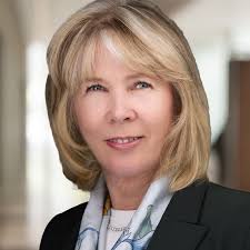 Karen Hayward's Instagram, Twitter & Facebook