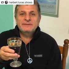 Grande amigo, que mora no nosso coração! Dando aquela força!, Ficamos  felizes que gostaram e também por divulgar!, Obrigada, @herbert.lucas.shows  , Beijo grande, amamos você!