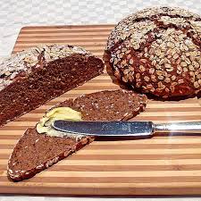 Dunkles Vollkornbrot Mit Sauerteig Und Malz Von Ilonix Chefkoch Sauerteig Vollkornbrot Brot Selber Backen Rezept