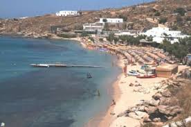 Enjoy fresh food, air, and sunshine at paradise beach where a lively yet relaxed atmosphere is paired with an enticing mediterranean culinary selection. Paradise Beach Camping Mykonos 2021 Preise Bewertungen Hostelworld