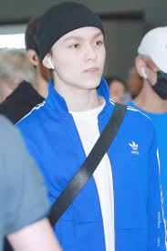 Snap, tough, & flex cases created by independent artists. Unwhitewashed Kpop Idols On Twitter Seventeen S Vernon Kpop Seventeen Hansol Vernon Unbleached