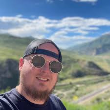 What can't Katic do? Follow Barstool Beach House for everything in real time