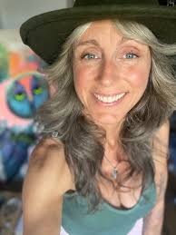 Fine Artist Archives