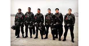 The movie follows the true events of paskal's lieutenant. Paskal Movie Review