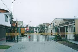 This profit means a higher selling price for those who wish to sell in the future. The Emergence Of A City Of Cages In Lima Neighbourhood Appropriation In The Context Of Rising Insecurities