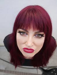 Abby Travis: Sumo-Strength Riffs