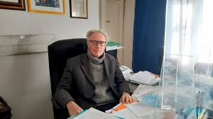 Gli azionisti privati di banca marche si schierano contro i vertici, dirigenti e responsabili vari che hanno portato l'istituto di credito marchigiano al passivo e al commissariamento. Jesi Catani Banca Marche Si Poteva Salvare Qdm Notizie