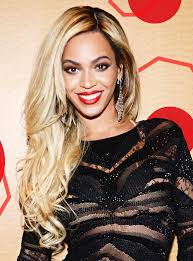 We Spent An Hour With Beyonce S Makeup Artist This Is What We Learned Beyonce Hair Hair Color For Dark Skin Hair Styles