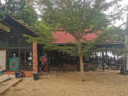 Kat kaunter ombak kapas di jeti marang tu memang staff akan tanya sesiap nak book snorkeling terus ke tak. A Day Trip Itinerary To Pulau Kapas Kuala Terengganu Journey Of Kitkat Nelfei
