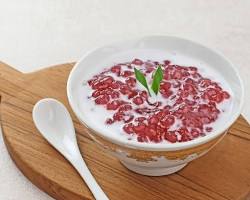 Gambar Bubur sagu mutiara yang siap disajikan