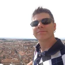 Larry Knott's Instagram, Twitter & Facebook