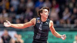 Warholm wpadł na metę z czasem 46,70 s i pobił rekord świata o 0,08 sekundy. Rekord Swiata Duplantisa W Skoku O Tyczce Polsat Sport