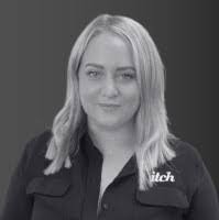 Tessa Shelton's Instagram, Twitter & Facebook