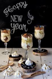 Silvester Dessert Apfel Bienenstich Im Glas Rezept Einfach Lecker Silvester Newyearseve Dessert Dessertinajar Nachtisch Silvester Silvesterdessert Und Einfacher Nachtisch