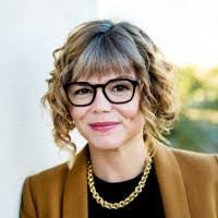 Melissa Macrae's Instagram, Twitter & Facebook