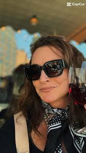 🥰 Take a look at these gorgeous photos of my new kitchen taken by my  incredibly talented friend @uncommon.jane! If you're not already following  her… you should! 🥰 Last night I hosted