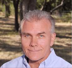 Edward Straka's Instagram, Twitter & Facebook