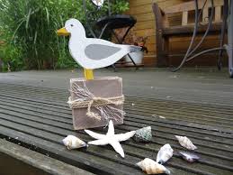 Mowe Auf Poller Maritim Dekoriert Etsy Bauen Mit Holz Dekorieren Creative