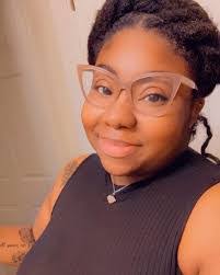 Lashon Thomas's Instagram, Twitter & Facebook