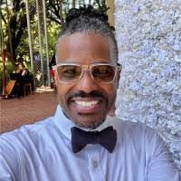 Daniel Seamster's Instagram, Twitter & Facebook