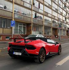 Lamborghini Huracan Performante Spyder Painted In Rosso Mars W Tricolore Stripes Along The Doors Photo Sports Cars Lamborghini Lamborghini Huracan Super Cars