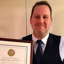 Man awarded for bravery after disarming man and helping stab victim