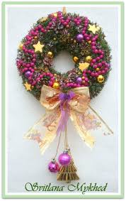 Couronne De Noel Couronne Deco De Noel Porte D Entree Creation Unique Accessoires De Maison Par Perles Et Couron Couronne Noel Deco Noel Accessoire Maison