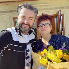 Soția lui adrian ursu a distrus o nuntă irina negară s a certat cu nuntașii și. Adrian Ursu A Publicat Pentru Prima Data O Fotografie Cu Mama Lui Nu Am Intrebat O Si Am Postat