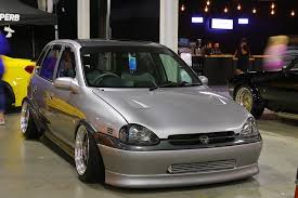 La Imagen Puede Contener Automovil Y Noche Chevrolet Corsa Tuning Autos Chevy