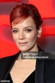 20.237 fotos e imágenes de alta resolución de Lily Alan