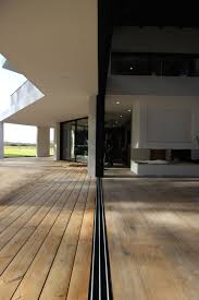 Villa D Exception A Casquettes Beton Terrasse Maison Moderne Maison Contemporaine Maison Architecte Moderne