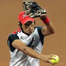 ソフトボールの上野由岐子選手の会見、髪型どうなってる？？？ — pizzacrust 22 (@pizzacrust22) july 15, 2021 2nzy S2blwqtcm