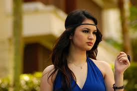 #1 raden muhammad rafael (mawar rashid) anak kepada pasangan mawar rashid dan raf yaakob ini dilahirkan pada 13 mac 2019 dan memiliki wajah kacukan mirip ibunya. Top 10 Artis Wanita Paling Cantik Di Malaysia Nombor 3 Tubuh Mantap Cantik Orangnya Suara Timuran