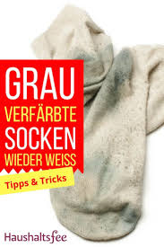 .es letztens geschafft meine weiße wäsche (die ich normalerweise mit heller kleidung zusammen wasche) zu verfärben. Mit Der Zeit Konnen Weisse Socken Grau Verfarben Sie Werden Unansehnlich Und Man Mag Sie Nicht Mehr Anziehen Das K Socken Waschen Richtig Waschen Weisse Socken