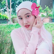 SAVE, SHARE AND READ THE CAPTION 👇] Pernahkah kamu merasa lelah karena  kebaikan dan cinta yang kamu berikan? Pernahkah kamu khawatir terluka jika  menunjukkan sisi dirimu yang lebih rentan? Perasaan itu valid