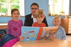 Dabei geht es nicht nur darum, dass beide elternteile bzw. Hausen Am Tann In Den Kindergarten Viel Investiert Schomberg Oberes Schlichemtal Schwarzwalder Bote